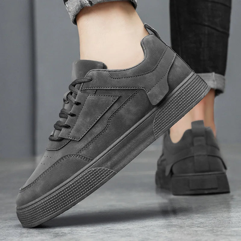 Men’s Low-Top Sneakers – Textured Panel Lace-Up Design